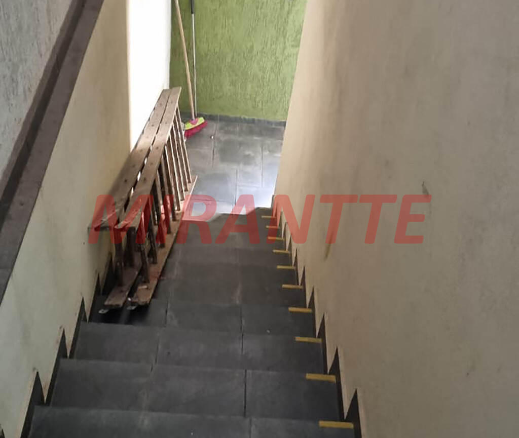 Sobrado com 4 quartos em Vila Bonilha