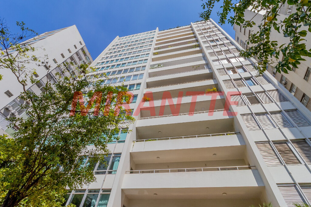 Apartamento de 452m² com 4 quartos em Higienópolis