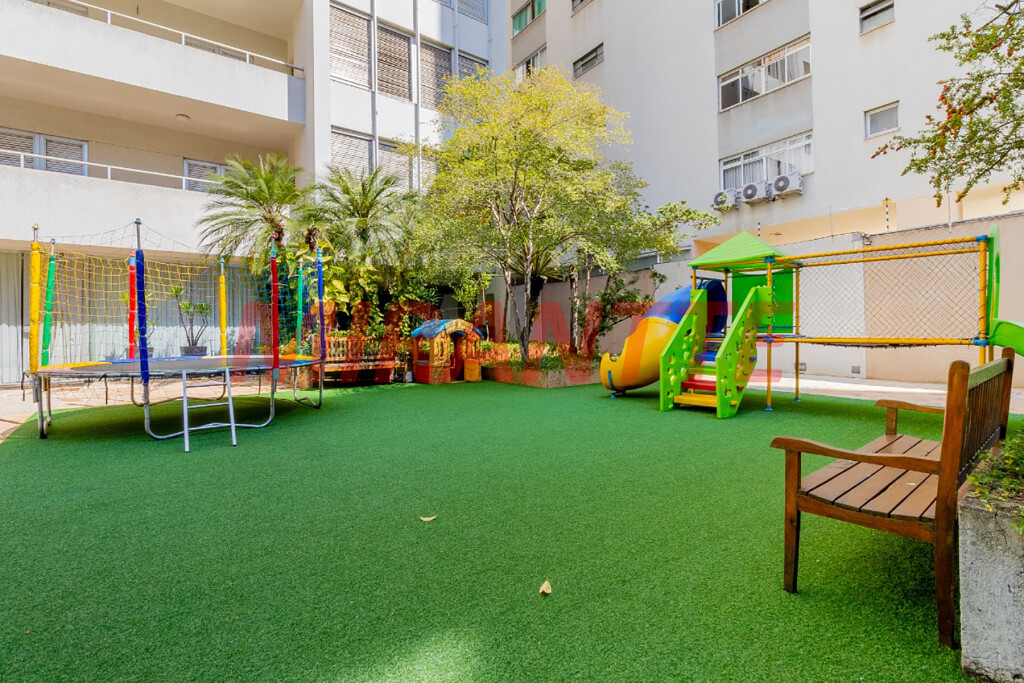 Apartamento de 452m² com 4 quartos em Higienópolis