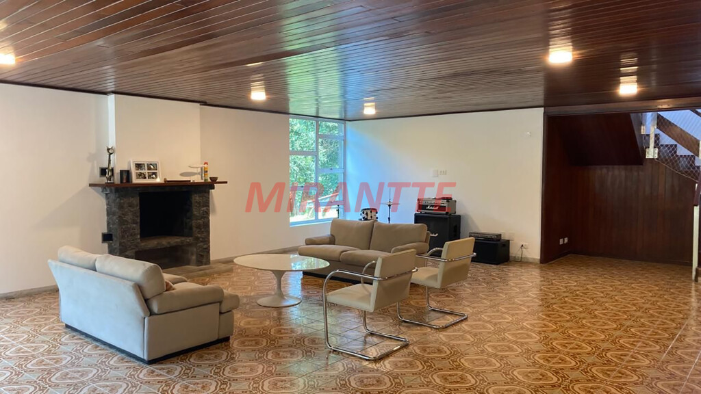 Sobrado de 572m² com 5 quartos em PARQUE PETROPOLIS