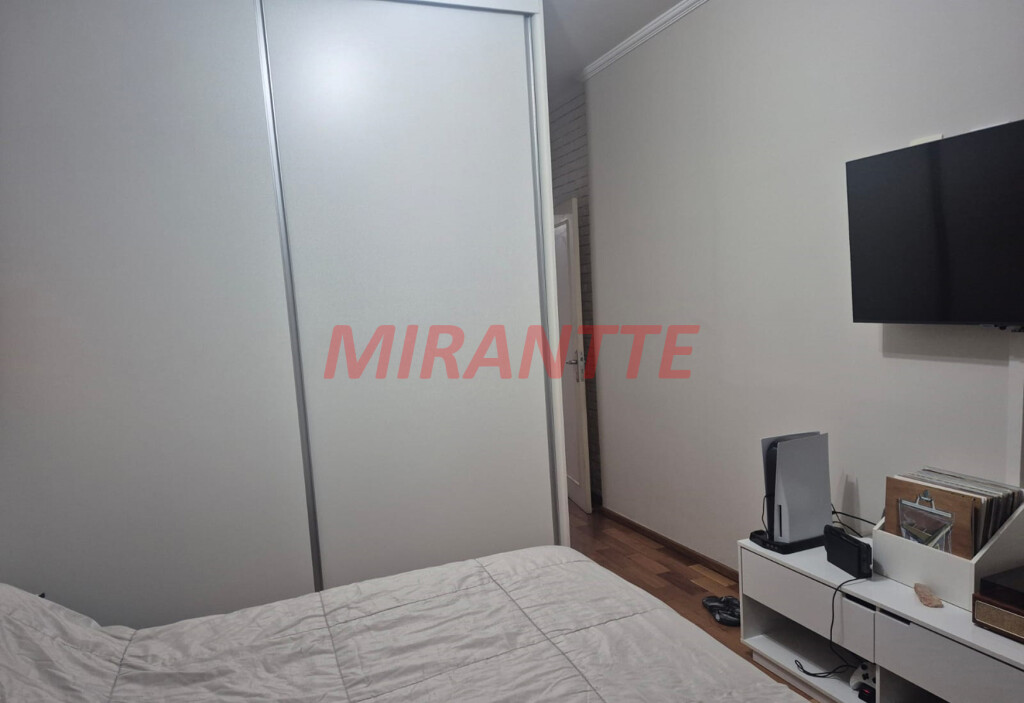 Sobrado de 277m² com 3 quartos em Santana