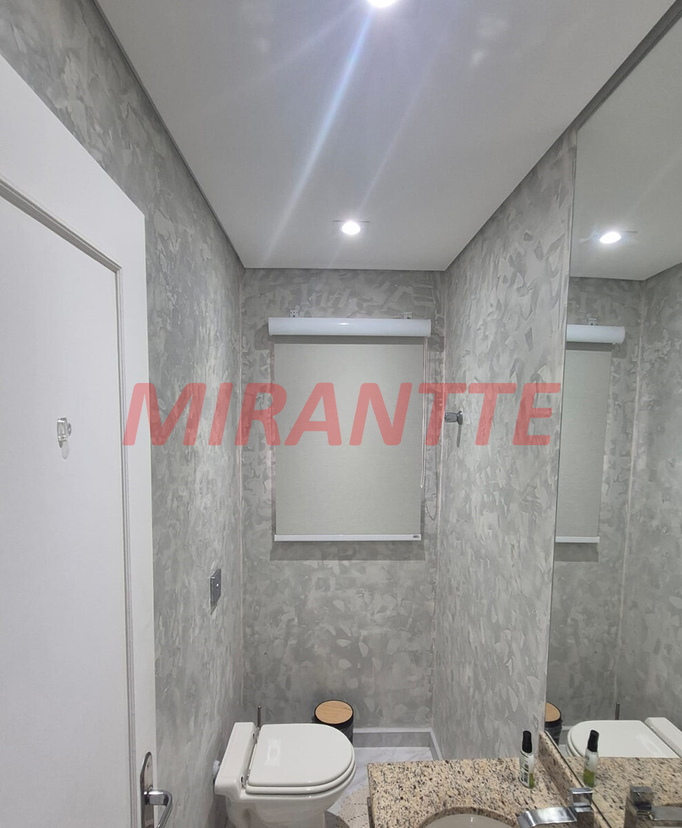 Sobrado de 277m² com 3 quartos em Santana
