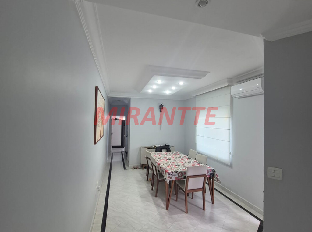 Sobrado de 277m² com 3 quartos em Santana