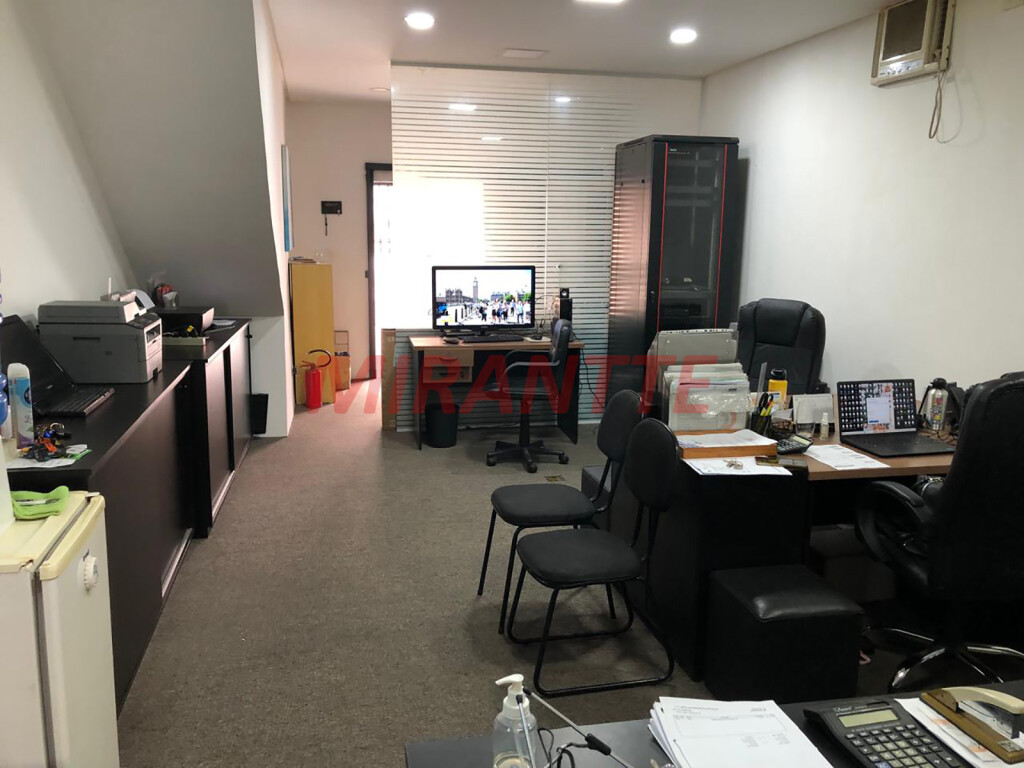 Comercial de 200m² em Santana
