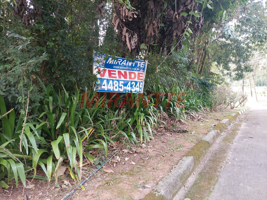 Terreno de 1355m² em Serra Da Cantareira