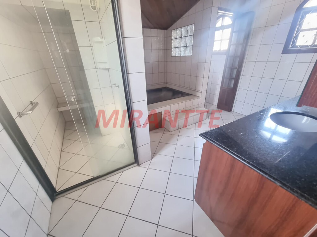 Sobrado de 325m² com 5 quartos em Vila Albertina