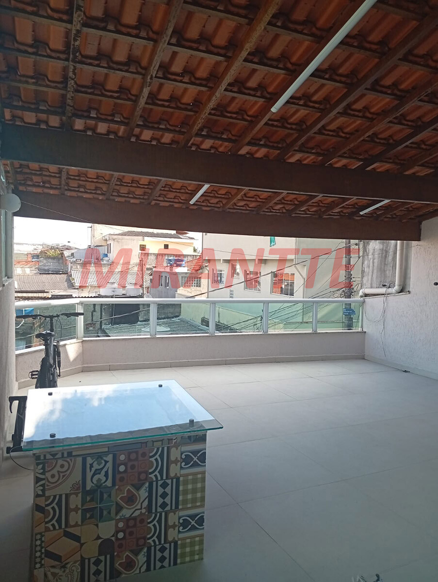 Sobrado com 3 quartos em Vila Aurora