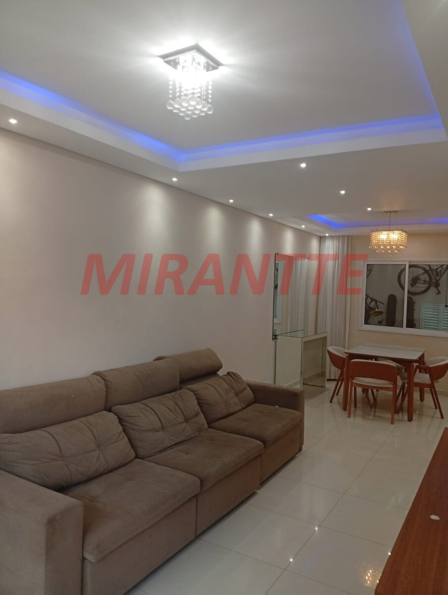 Sobrado com 3 quartos em Vila Aurora