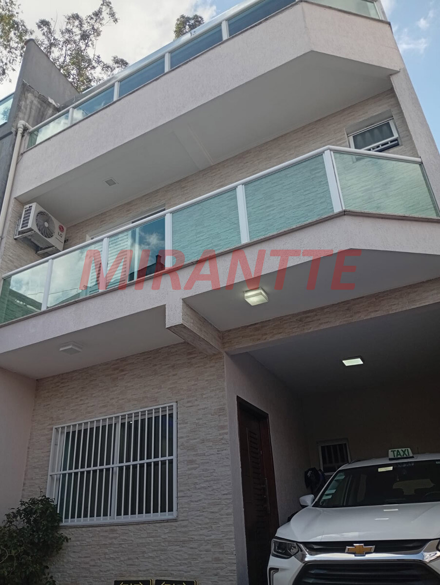 Sobrado com 3 quartos em Vila Aurora