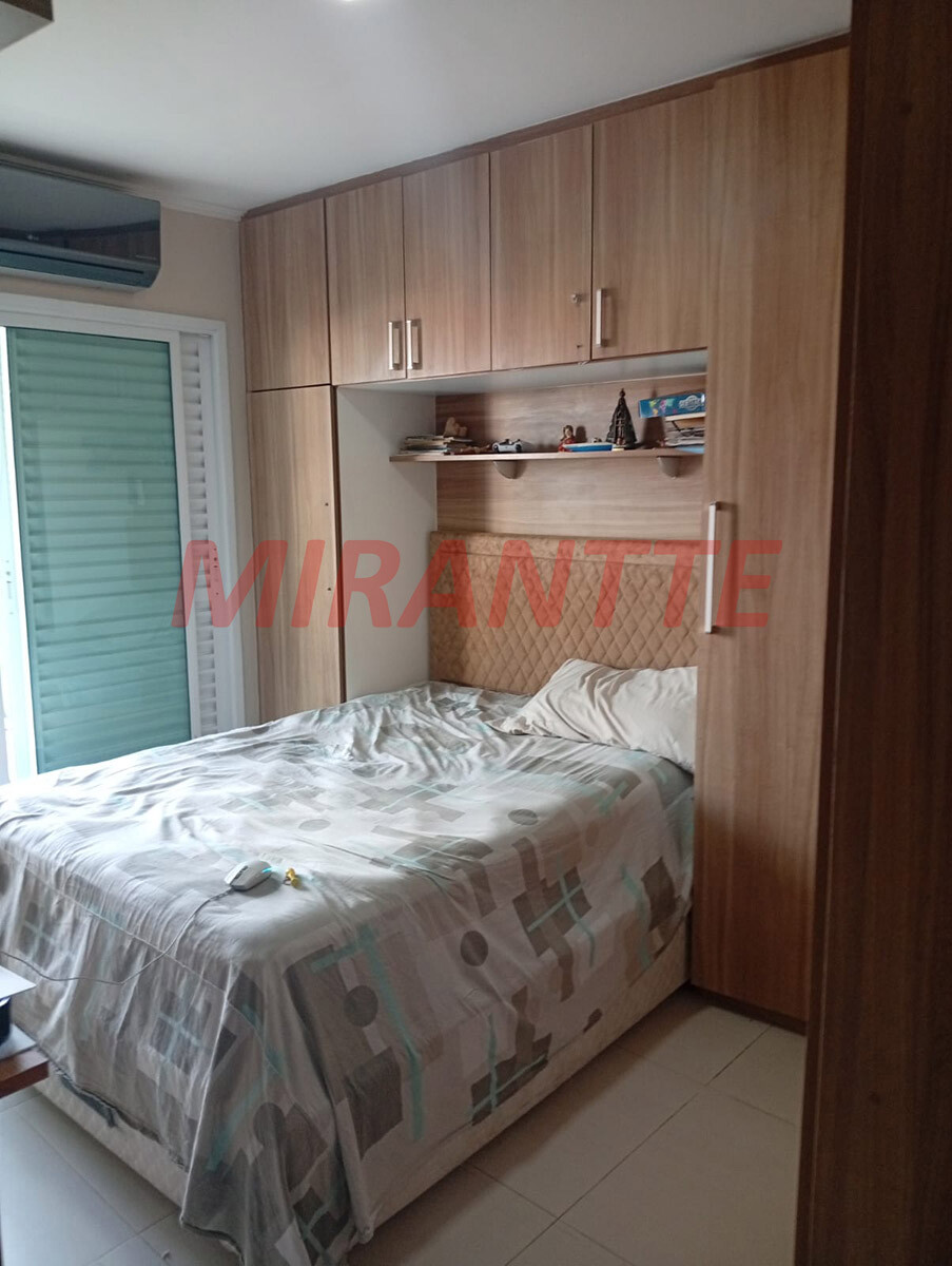 Sobrado com 3 quartos em Vila Aurora