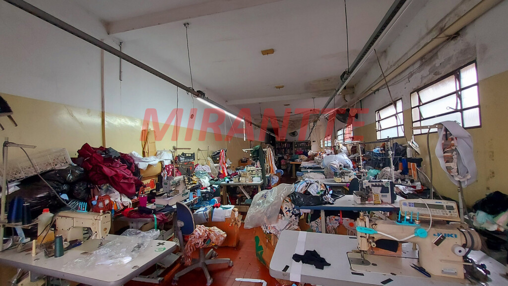 Sobrado de 194m² com 3 quartos em Vila Gustavo