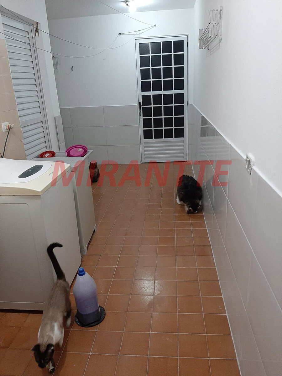 Sobrado de 167m² com 3 quartos em Vila Nova Mazzei