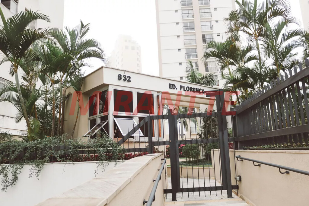 Apartamento de 72m² com 3 quartos em Santana