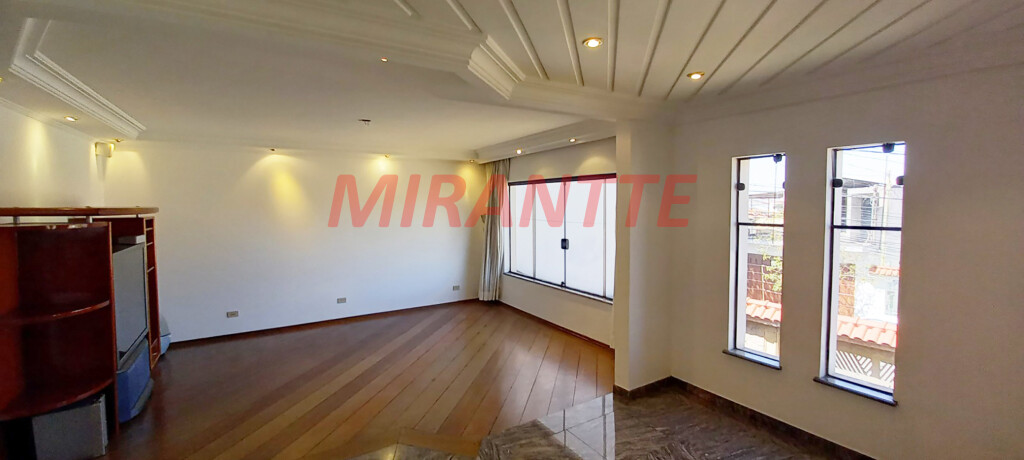 Sobrado de 443m² com 4 quartos em Vila Maria
