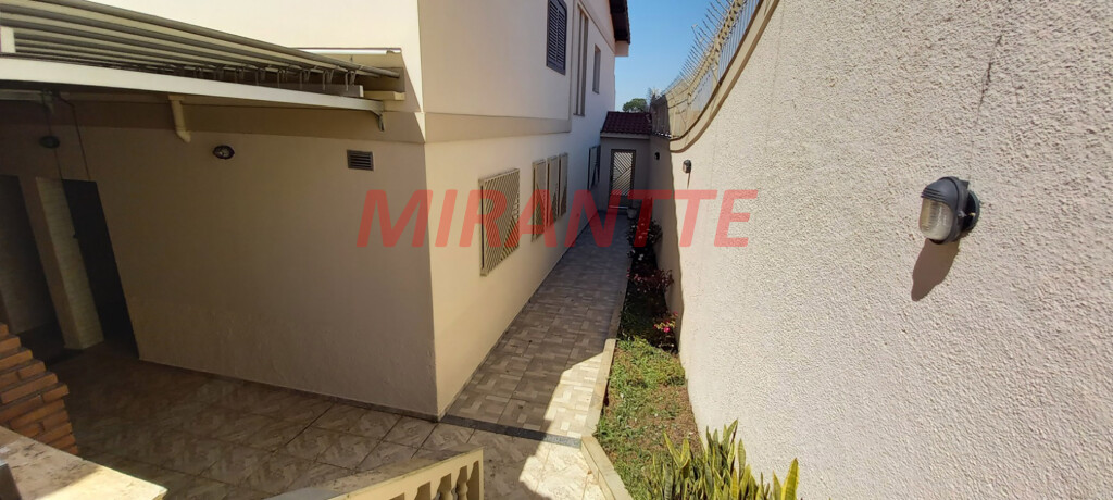 Sobrado de 443m² com 4 quartos em Vila Maria