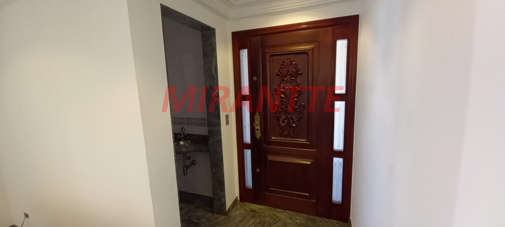 Sobrado de 443m² com 4 quartos em Vila Maria