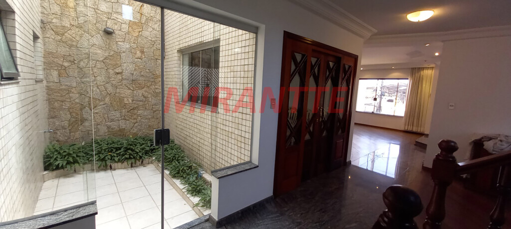 Sobrado de 443m² com 4 quartos em Vila Maria