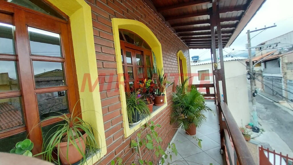 Sobrado de 292m² com 4 quartos em Vila Zilda