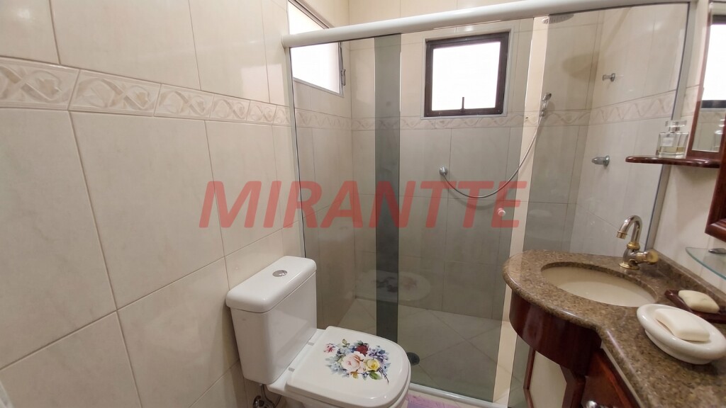 Sobrado de 292m² com 4 quartos em Vila Zilda