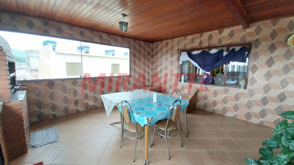 Sobrado de 292m² com 4 quartos em Vila Zilda