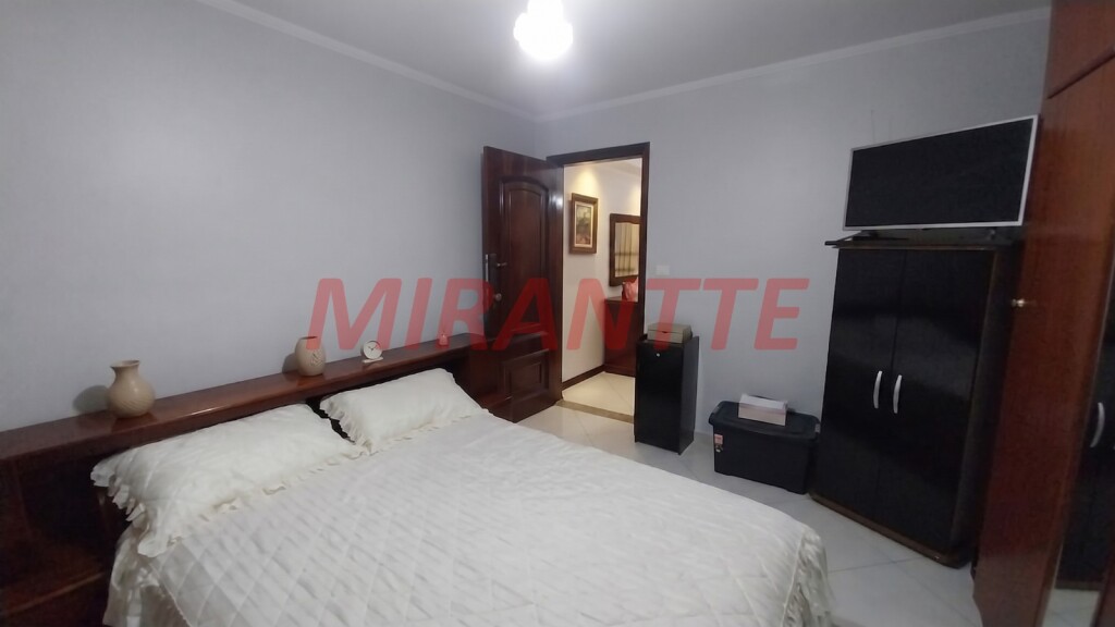 Sobrado de 292m² com 4 quartos em Vila Zilda
