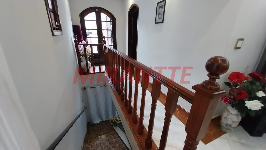 Sobrado de 292m² com 4 quartos em Vila Zilda