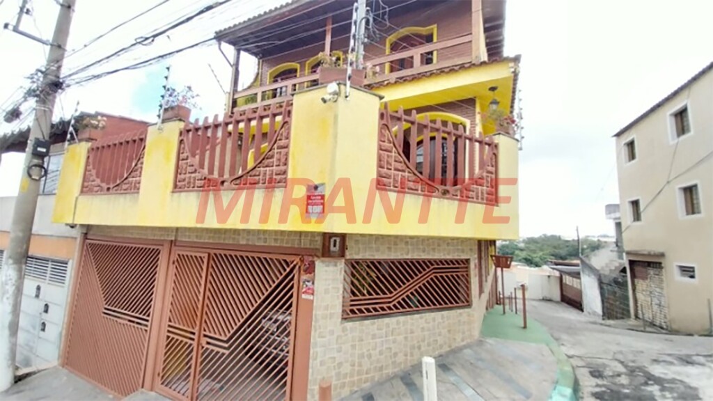 Sobrado de 292m² com 4 quartos em Vila Zilda