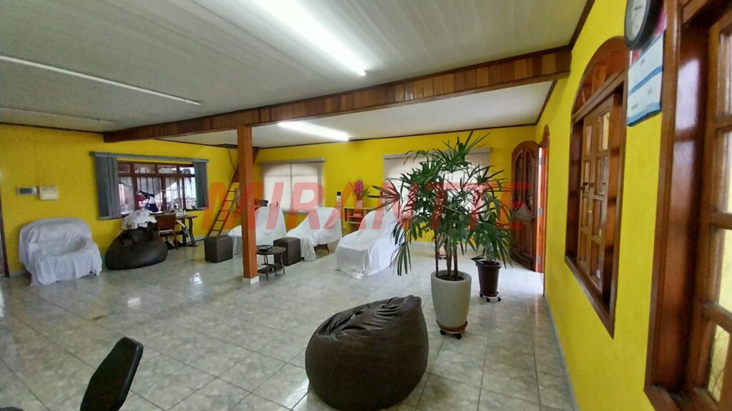 Sobrado de 292m² com 4 quartos em Vila Zilda