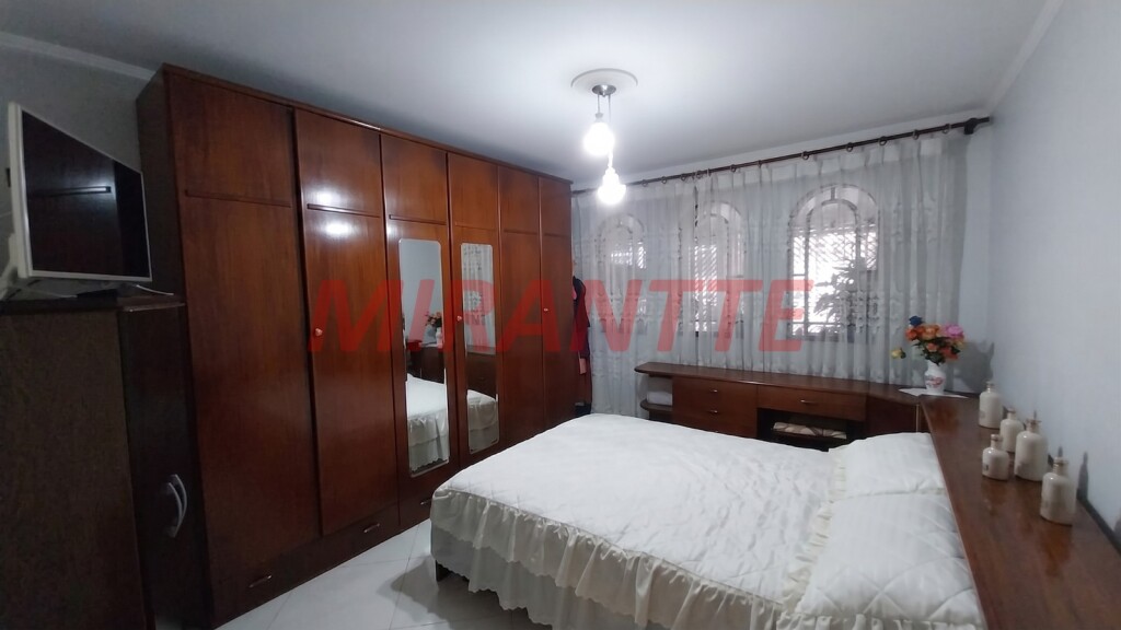Sobrado de 292m² com 4 quartos em Vila Zilda