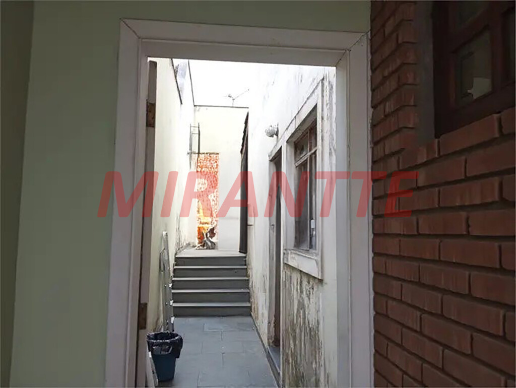 Sobrado de 220m² com 3 quartos em Vila Nivi