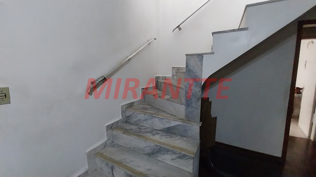 Sobrado de 118m² com 3 quartos em Vila Gustavo