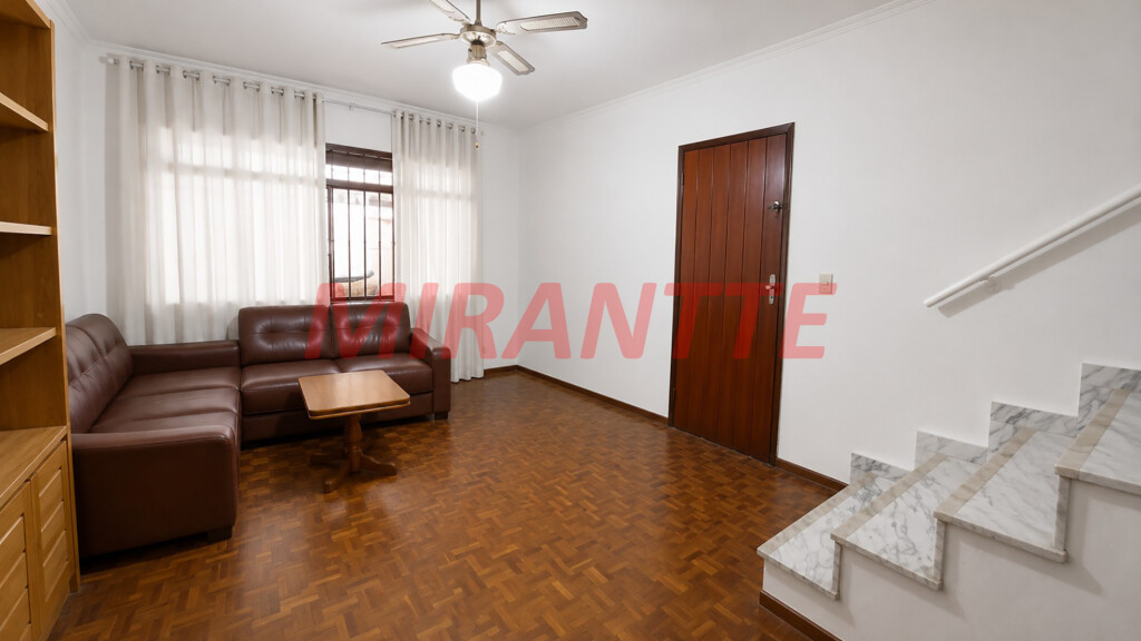 Sobrado de 118m² com 3 quartos em Vila Gustavo