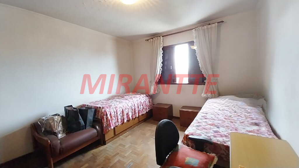 Sobrado de 118m² com 3 quartos em Vila Gustavo