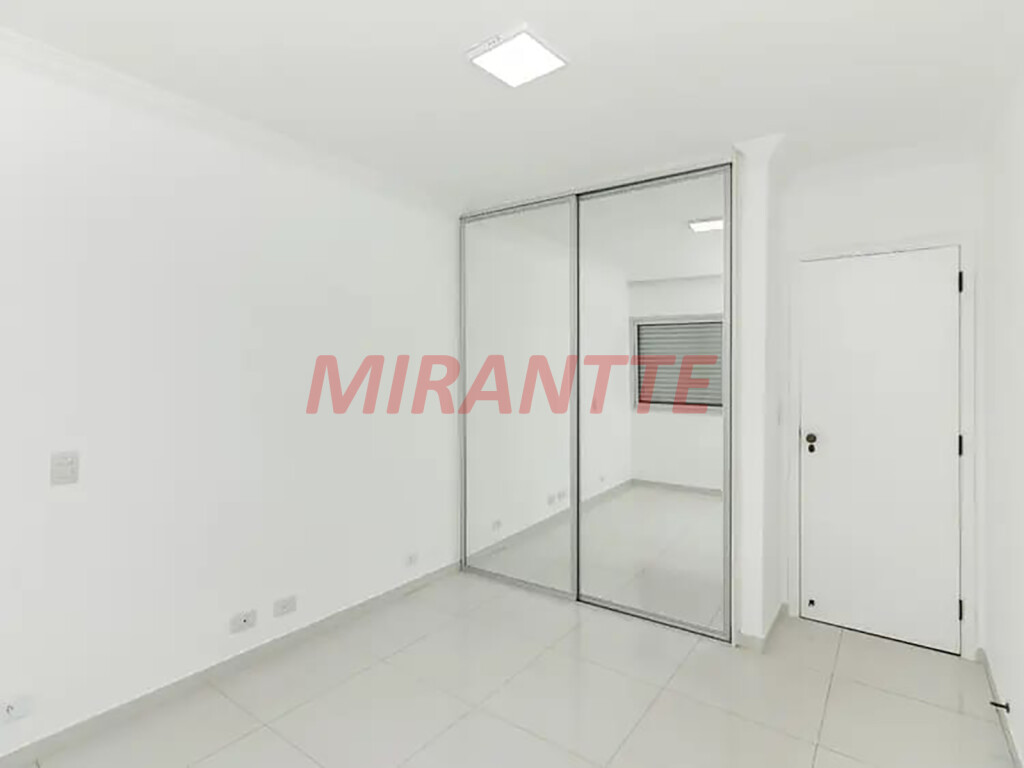 Apartamento de 159m² com 3 quartos em Água Fria