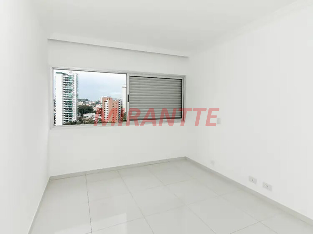 Apartamento de 159m² com 3 quartos em Água Fria