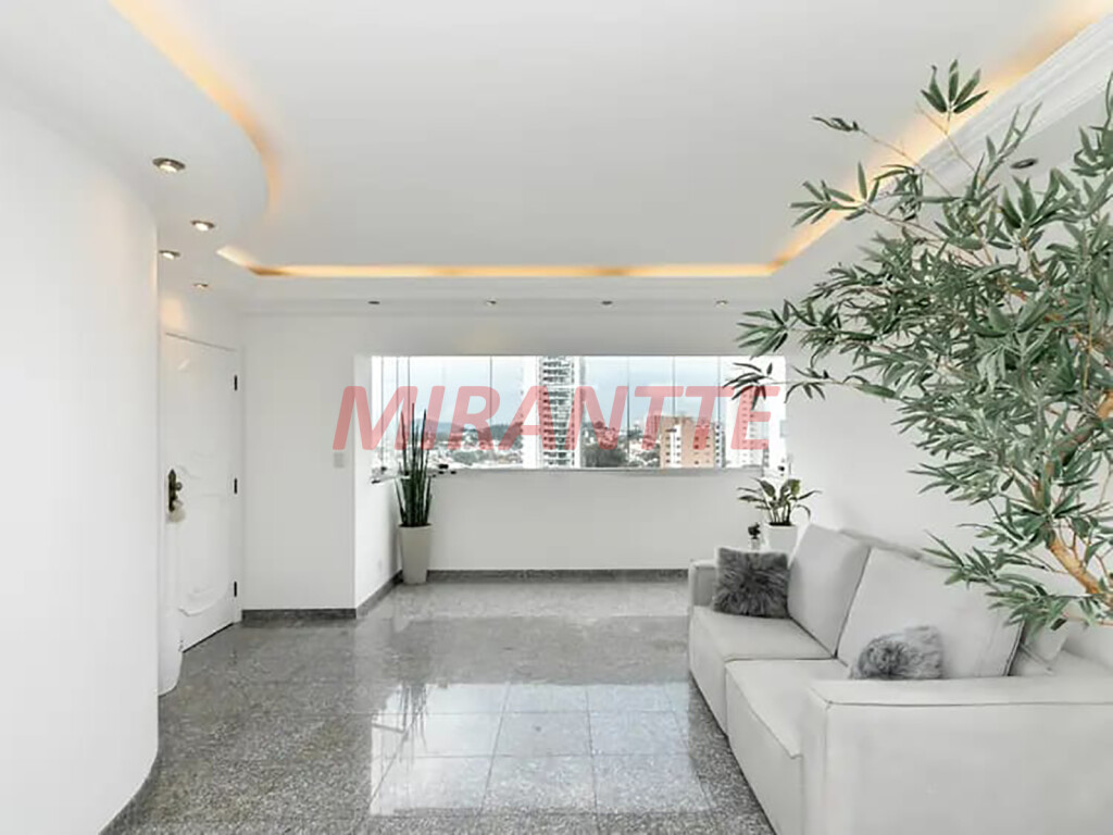 Apartamento de 159m² com 3 quartos em Água Fria