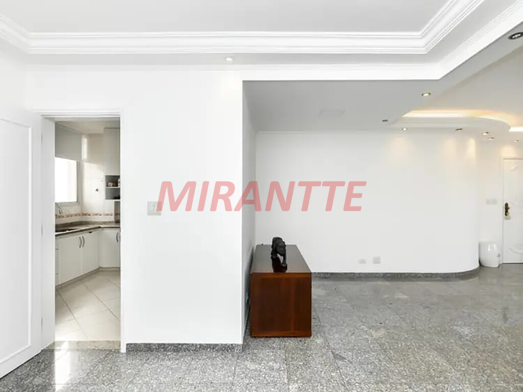 Apartamento de 159m² com 3 quartos em Água Fria