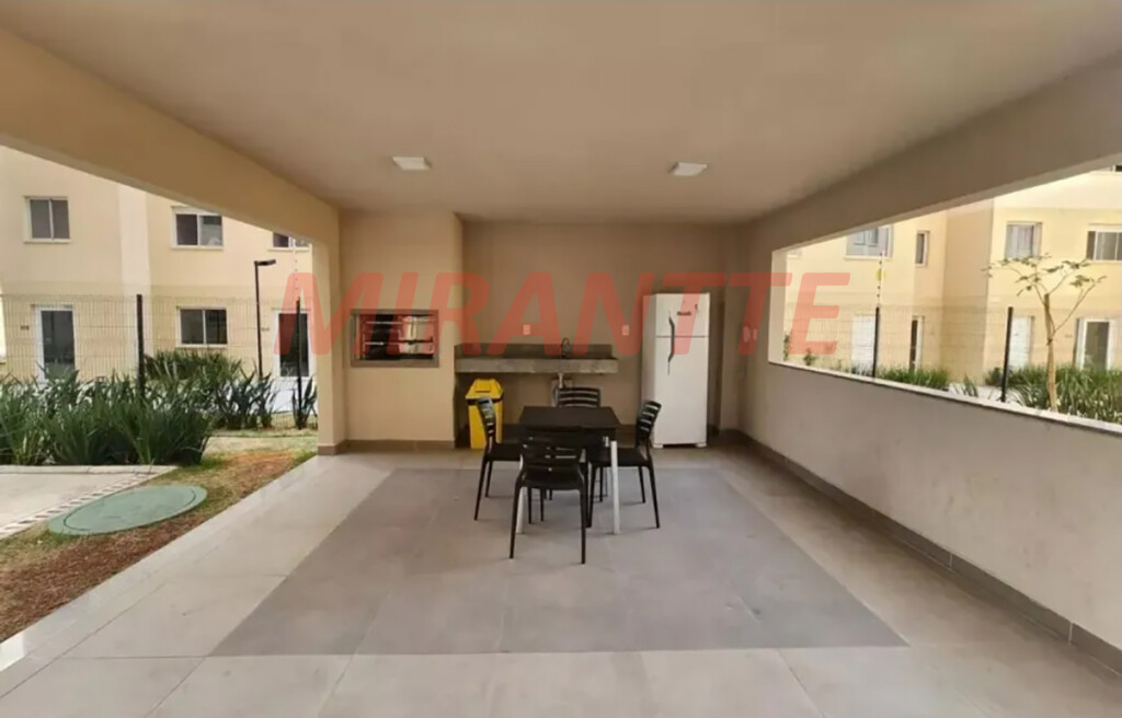 Apartamento de 32m² com 2 quartos em Parque Novo Mundo