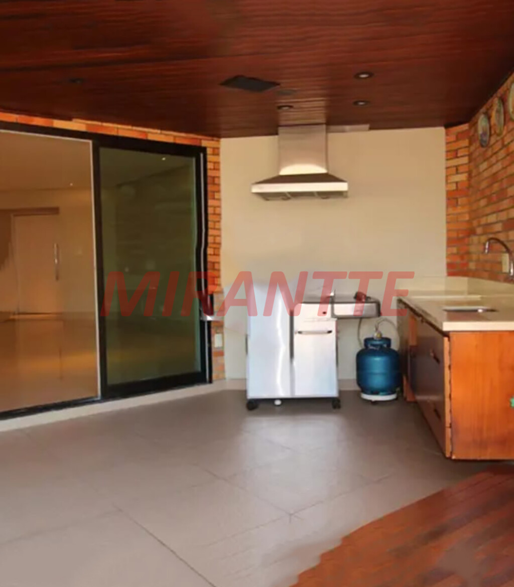 Apartamento de 305m² com 4 quartos em Santana