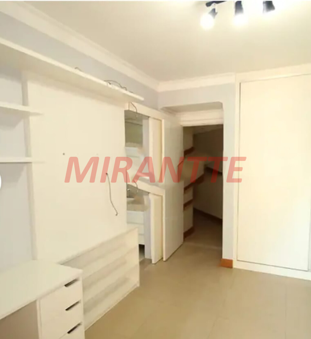 Apartamento de 305m² com 4 quartos em Santana