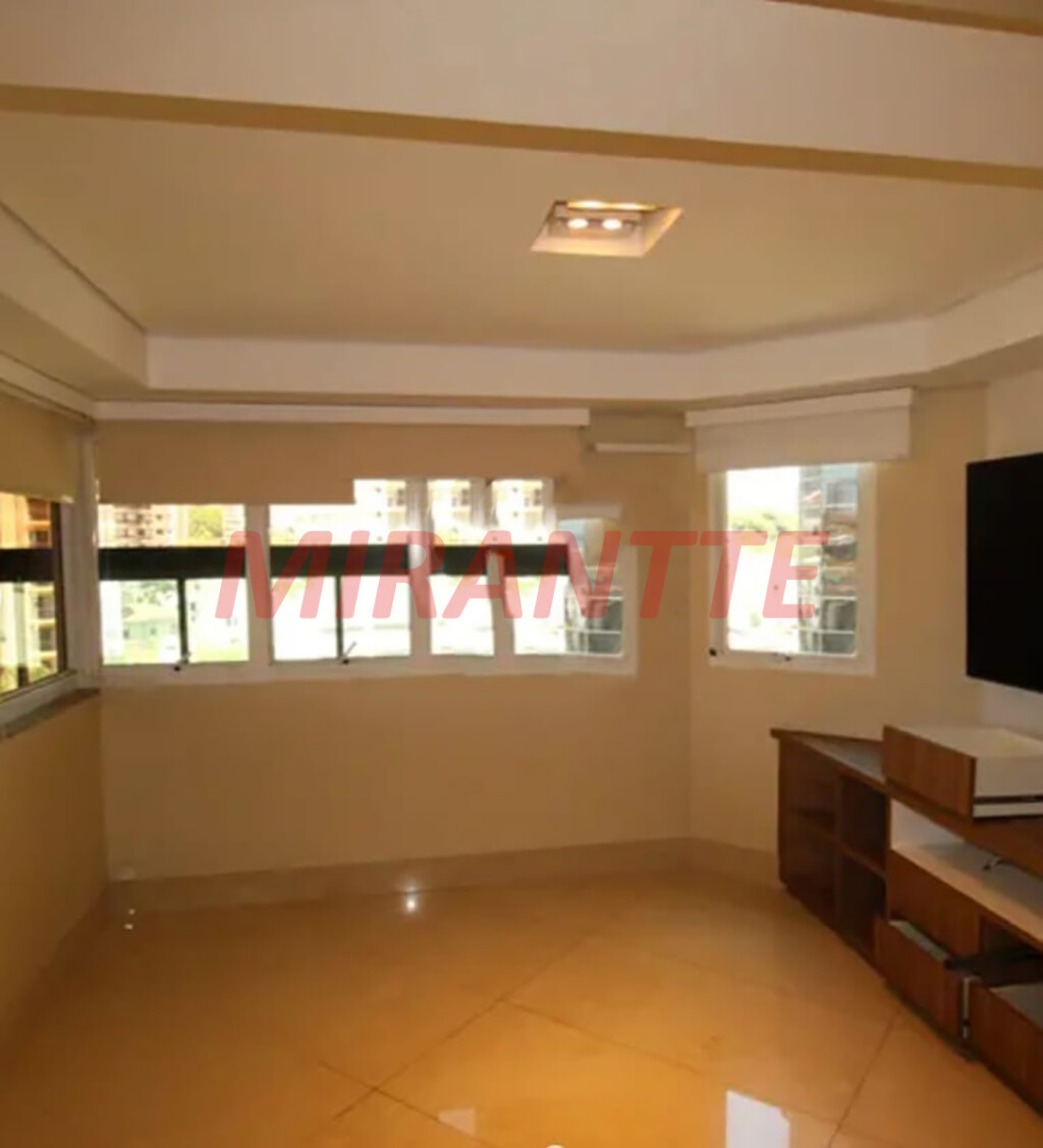 Apartamento de 305m² com 4 quartos em Santana