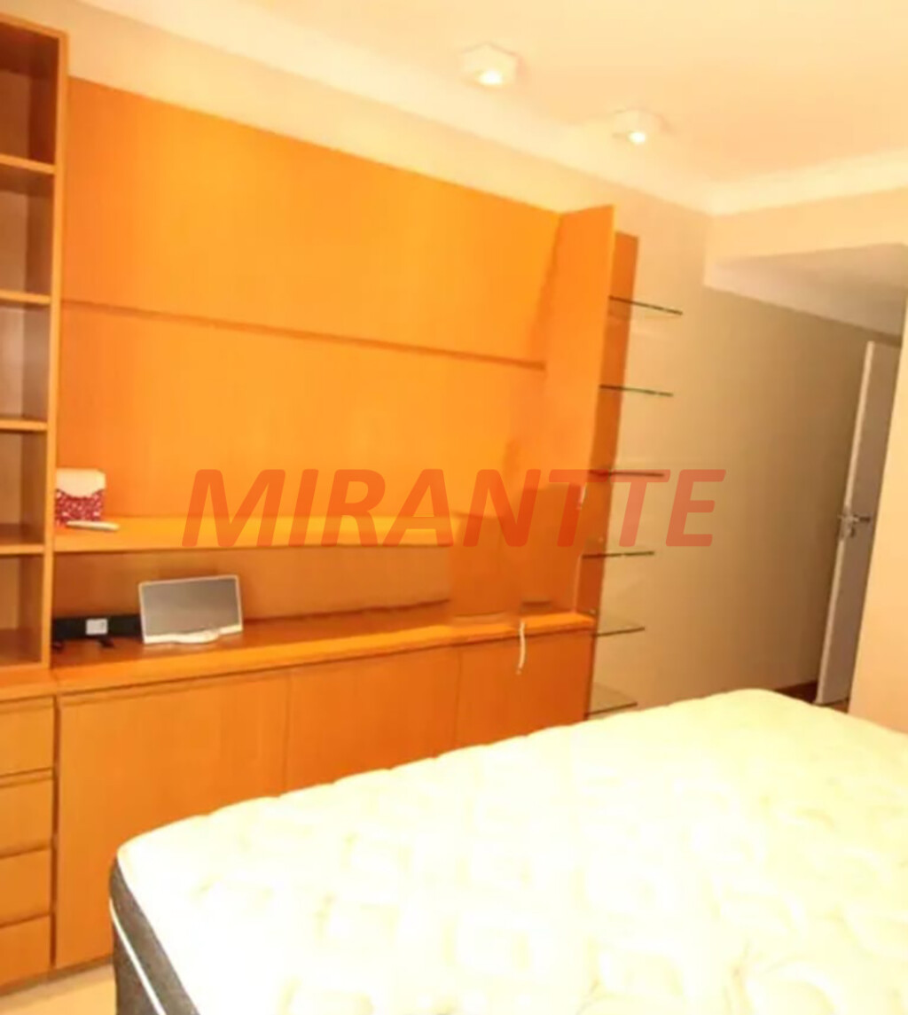 Apartamento de 305m² com 4 quartos em Santana