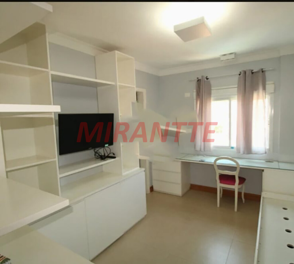 Apartamento de 305m² com 4 quartos em Santana