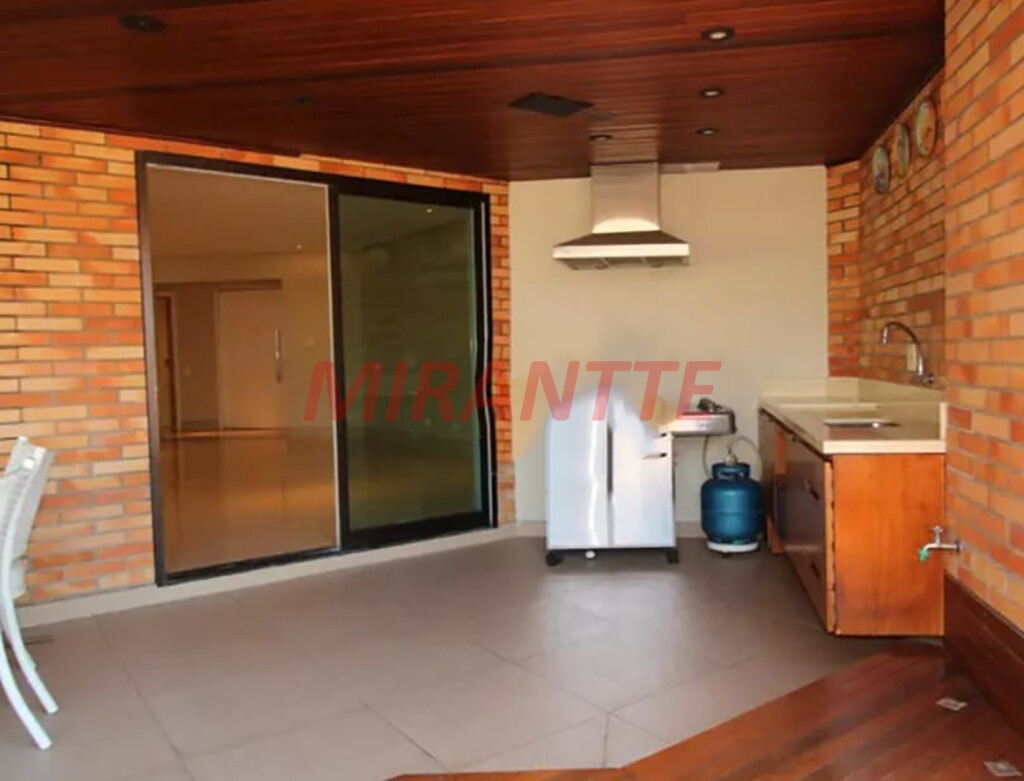 Apartamento de 305m² com 4 quartos em Santana