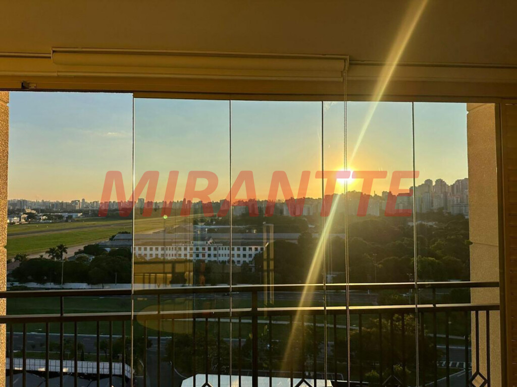Apartamento de 76m² com 2 quartos em Santana