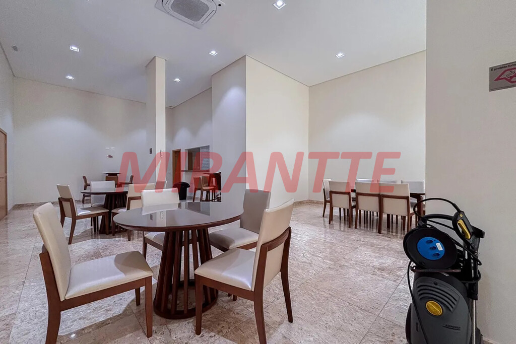 Apartamento de 76m² com 2 quartos em Santana