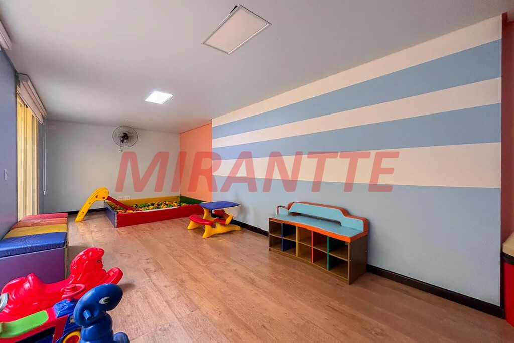 Apartamento de 76m² com 2 quartos em Santana