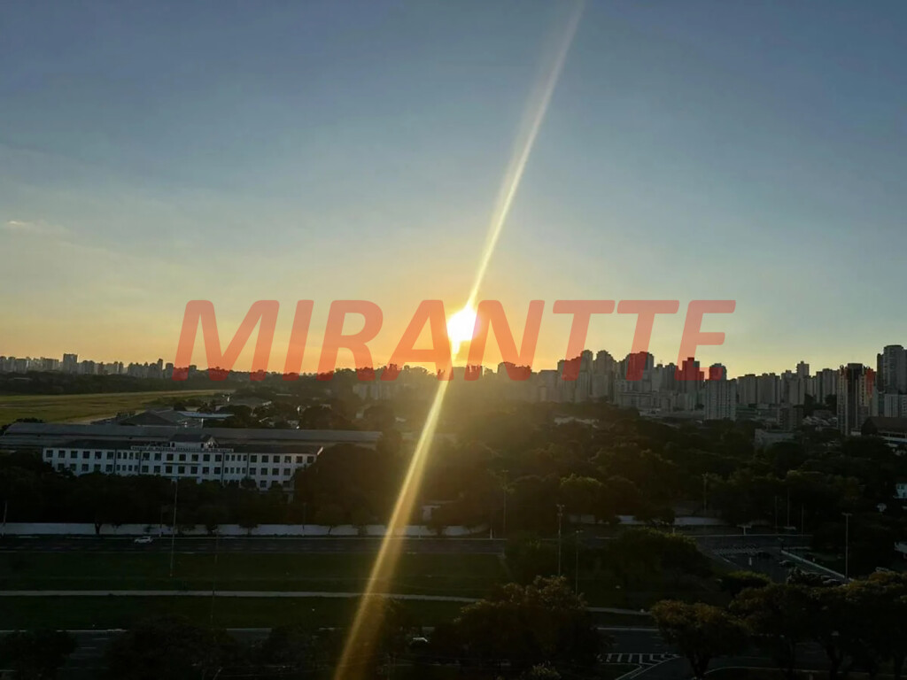 Apartamento de 76m² com 2 quartos em Santana