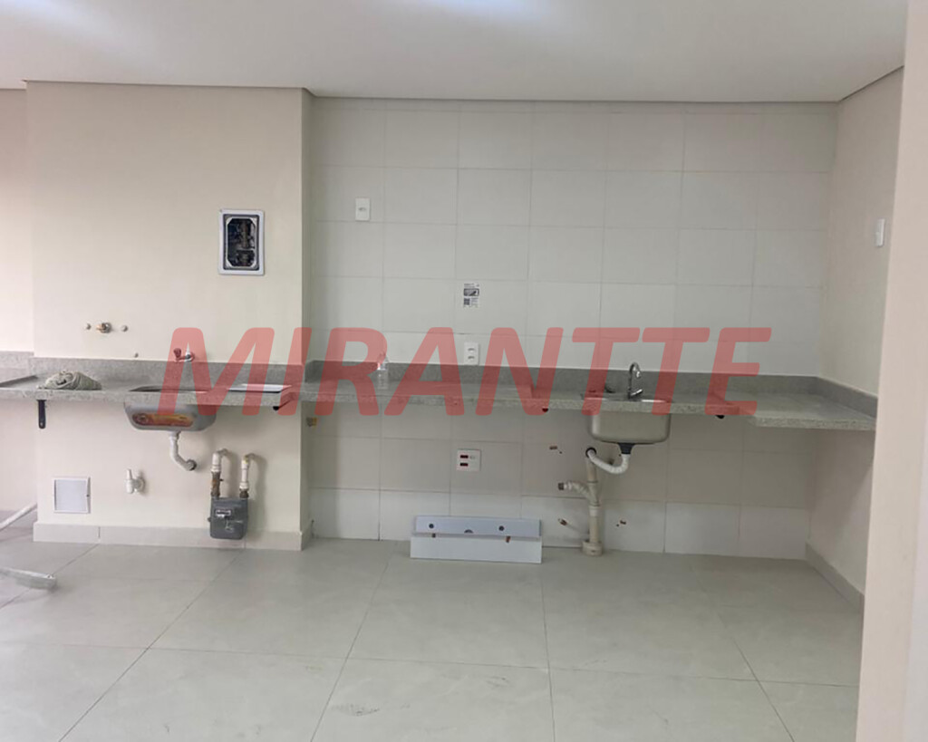 Apartamento de 67m² com 3 quartos em Vila Anastacio