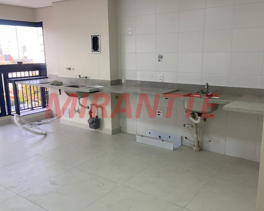 Apartamento de 67m² com 3 quartos em Vila Anastacio